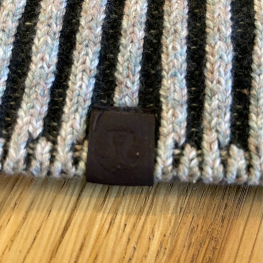 Womens Lululemon Cotton-Cashmere Blend Sweater Wrap size 6